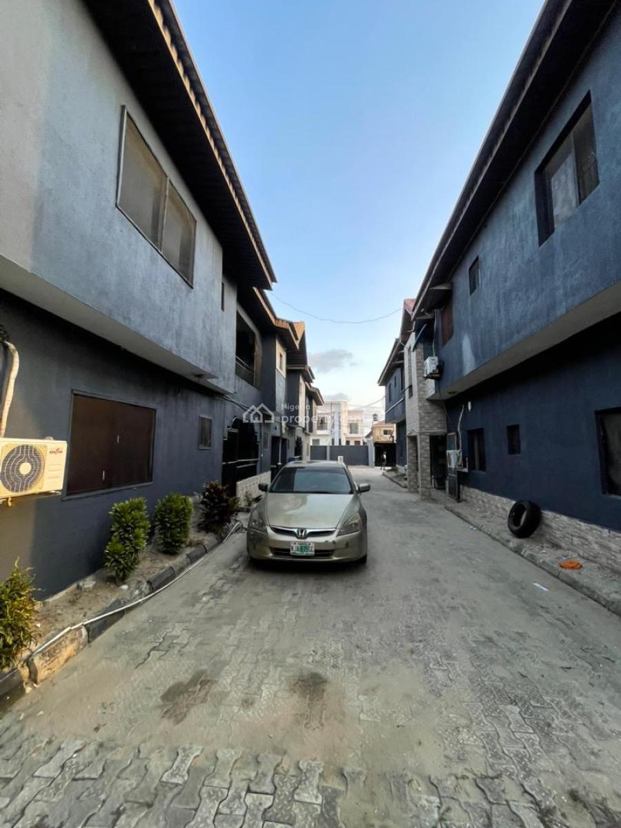 8 Units of 3 Bedrooms Flats of Exceptional Income Generating Property, Olokonla, Ajah, Lagos, Flat / Apartment for Rent