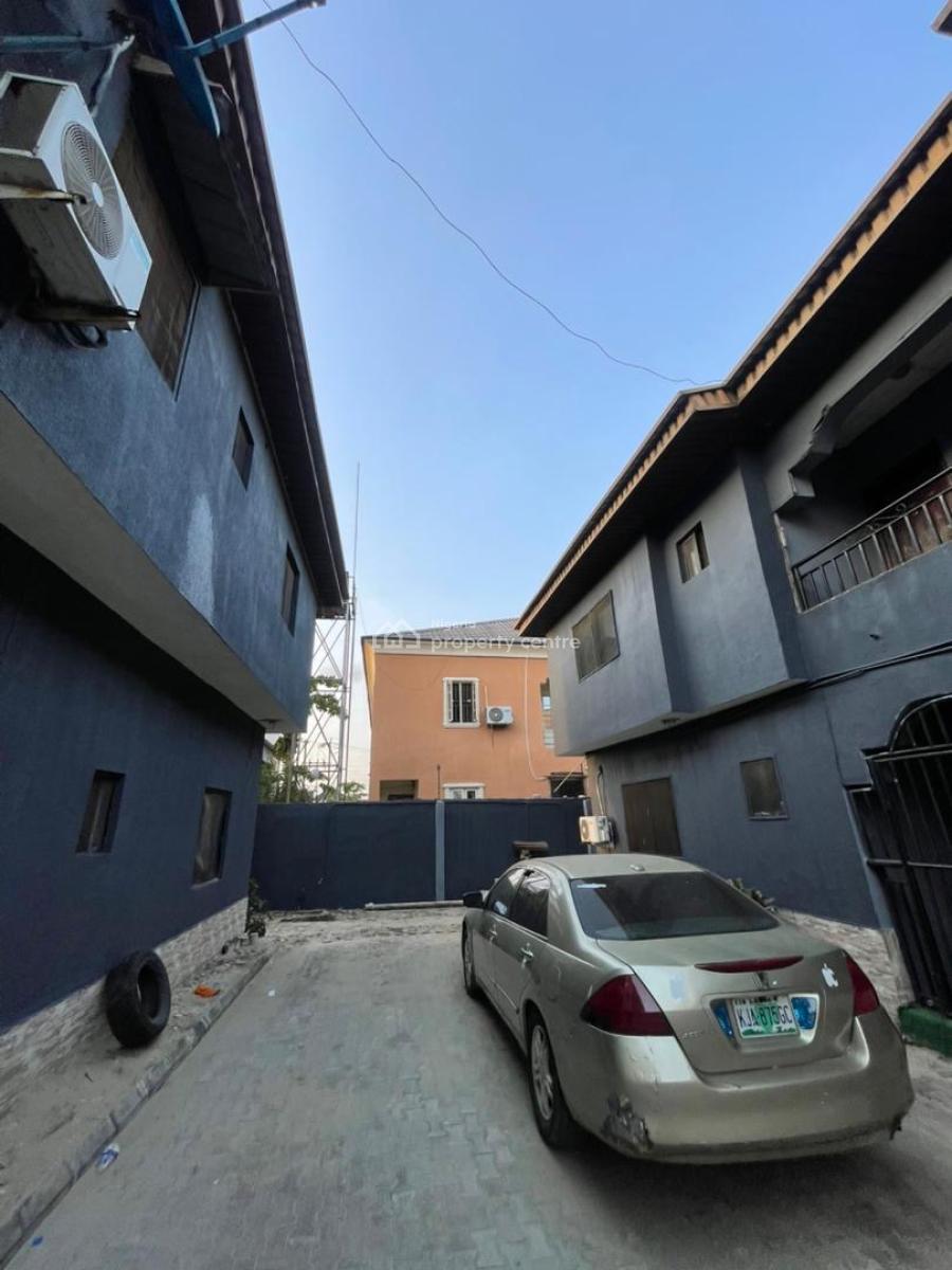 8 Units of 3 Bedrooms Flats of Exceptional Income Generating Property, Olokonla, Ajah, Lagos, Flat / Apartment for Rent