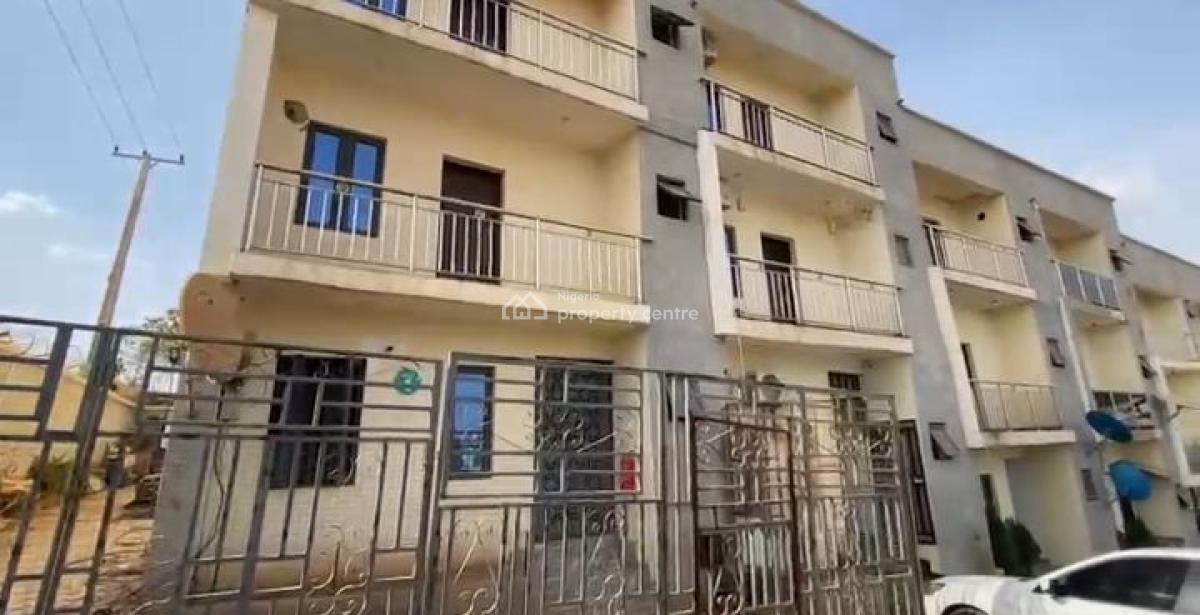 Distress 4 Bedroom Terrace Duplex, By Cosgrove, Katampe, Abuja, Terraced Duplex for Sale