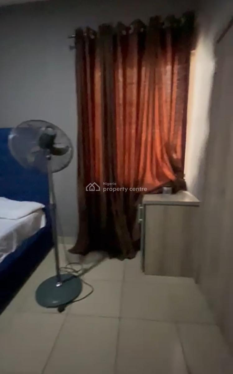Furnished and Spacious Bedroom Inside a Shared Apartment { Video}, Near Northwest Filling Station, Ikota, Lekki, Lagos, Self Contain (single Rooms) for Rent