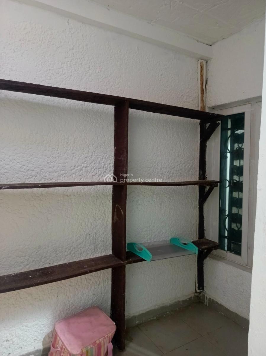 Spacious Furnished and Serviced 4 Bedroom Terrace Duplex with a Bq, Guzape District, Abuja, Flat / Apartment for Rent