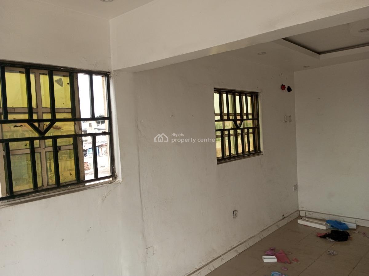 Big Shop Upstairs in a Complex with Glass Directly Facing The Road, Ado, Ajah, Lagos, Shop for Rent