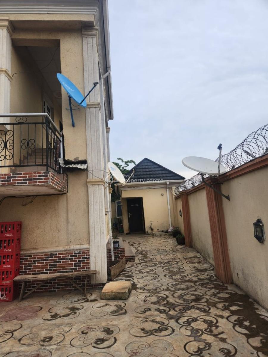 6 Unit of 2 Bedroom Flats, Adetokun  Estate, Ologuneru, Eleyele, Ibadan, Oyo, Block of Flats for Sale