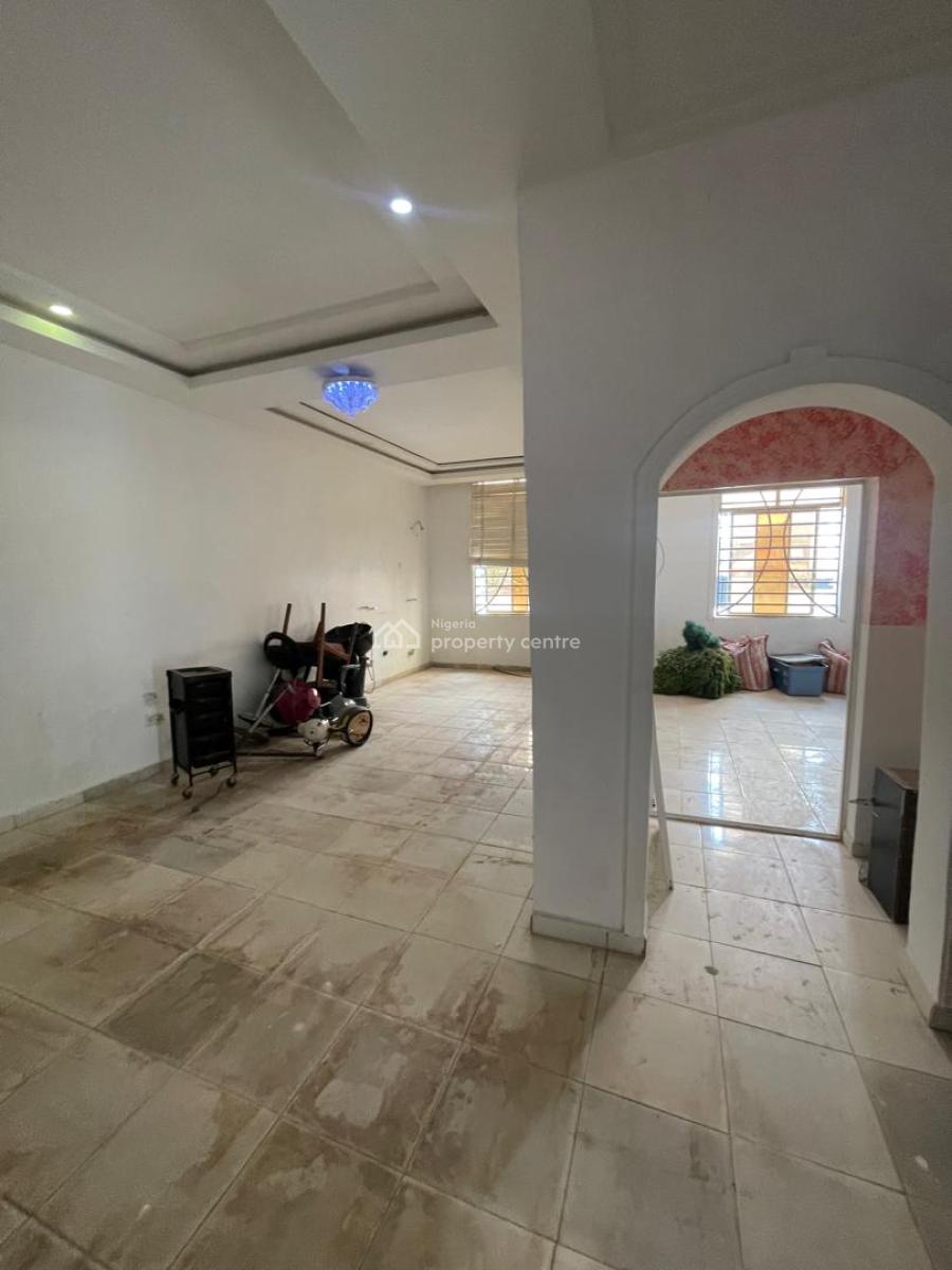 Very Large Space Suitable for Office Use, Wuye, Abuja, Office Space for Rent