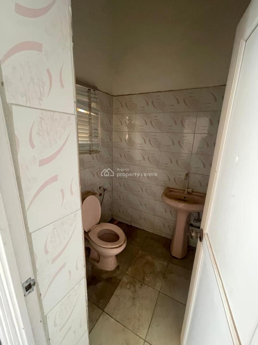 Very Large Space Suitable for Office Use, Wuye, Abuja, Office Space for Rent