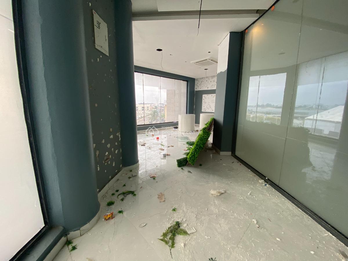 Luxury and Spacious Shop Space., Lekki Phase 1, Lekki, Lagos, Shop for Rent