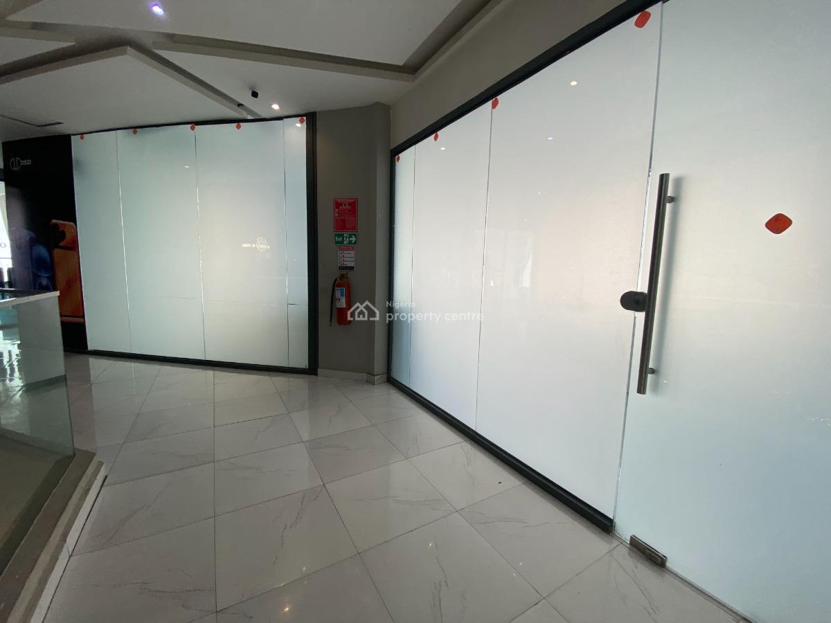 Luxury and Spacious Shop Space., Lekki Phase 1, Lekki, Lagos, Shop for Rent
