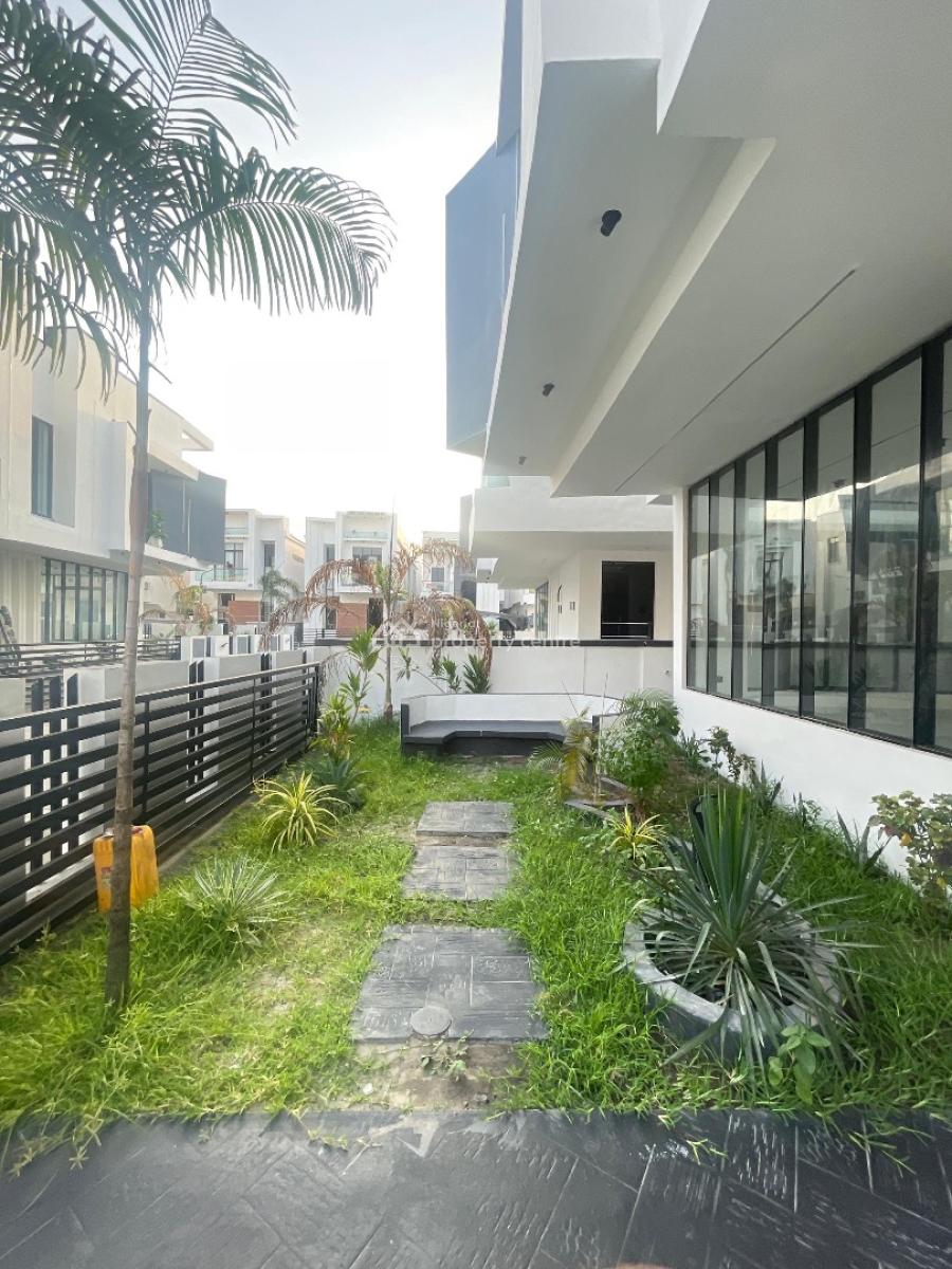 5 Bedroom Fully Detached Duplex with Bq, Chevron Drive, Lekki, Lagos, Detached Duplex for Sale