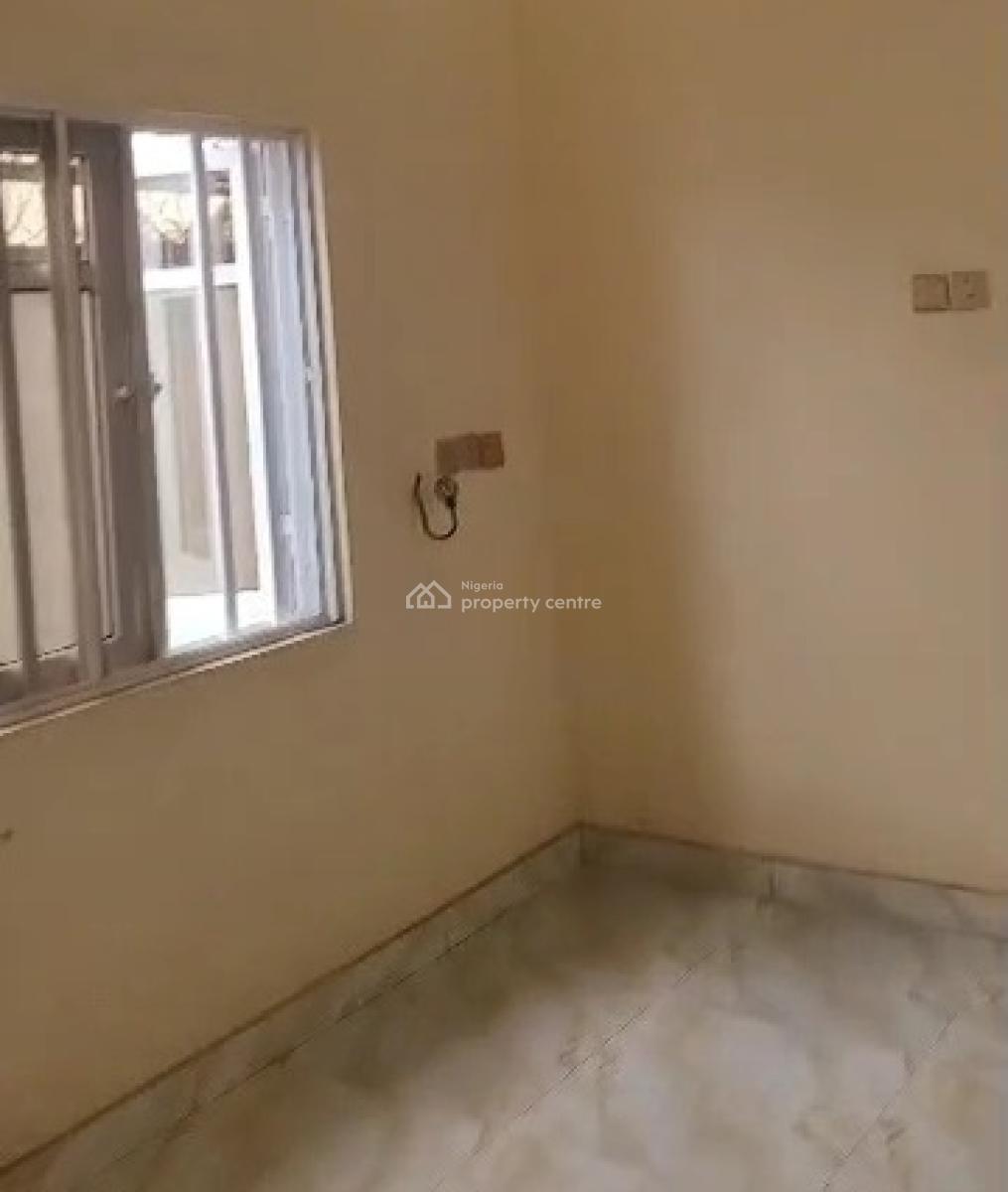 Luxury 2 Masters Bedrooms, Oni Street, Off Ihama Road, Off Airport Road Gra, Benin, Oredo, Edo, House for Rent