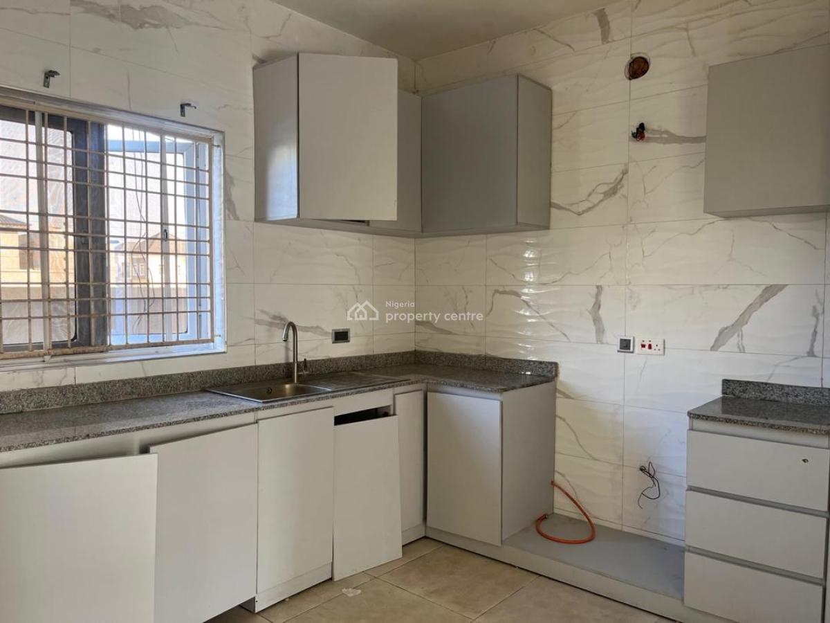 2 Bedroom Serviced Apartment on a Tared Road, Orchid Road, Lekki, Lagos, Flat / Apartment for Rent