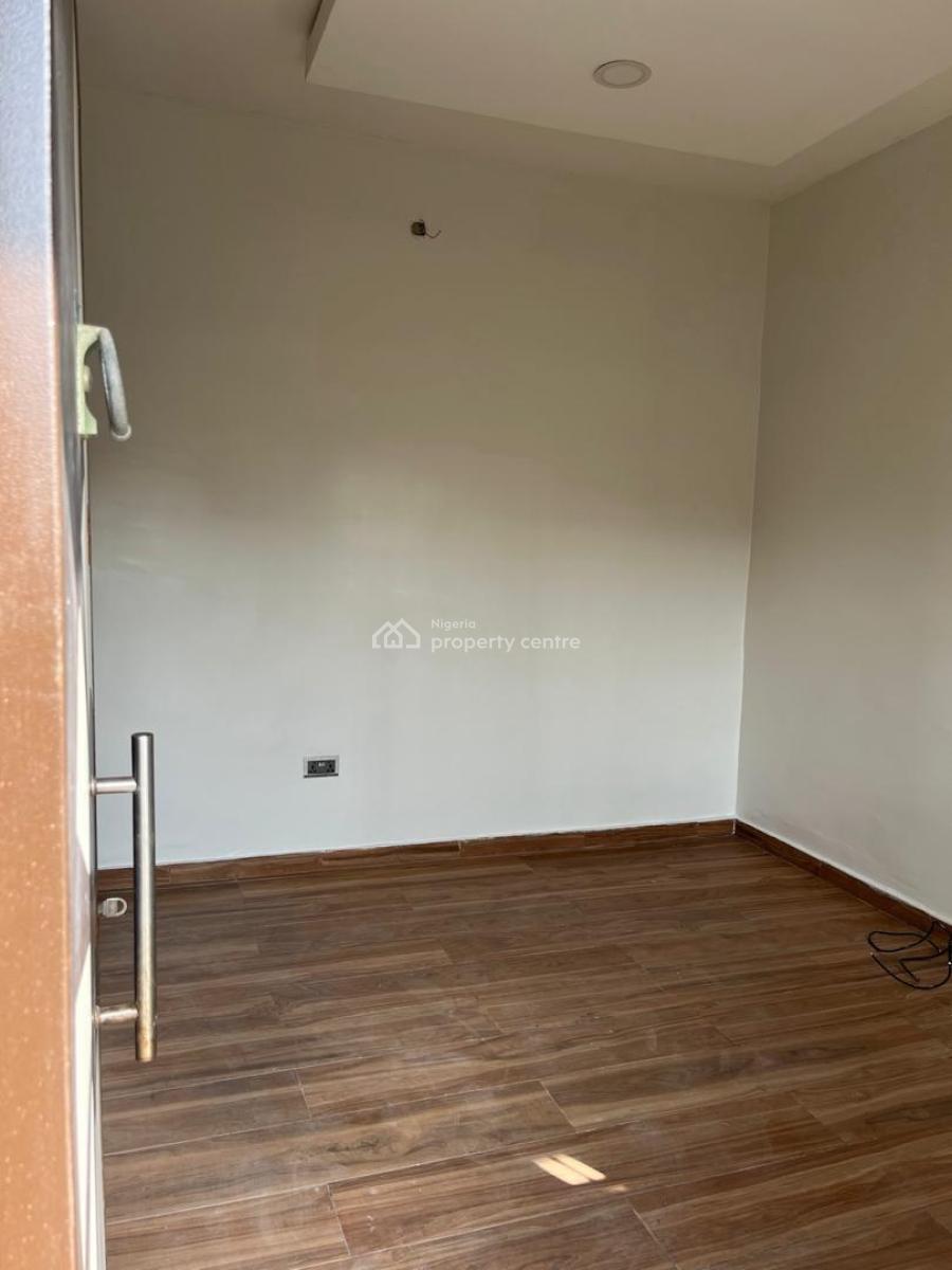 2 Bedroom Serviced Apartment on a Tared Road, Orchid Road, Lekki, Lagos, Flat / Apartment for Rent