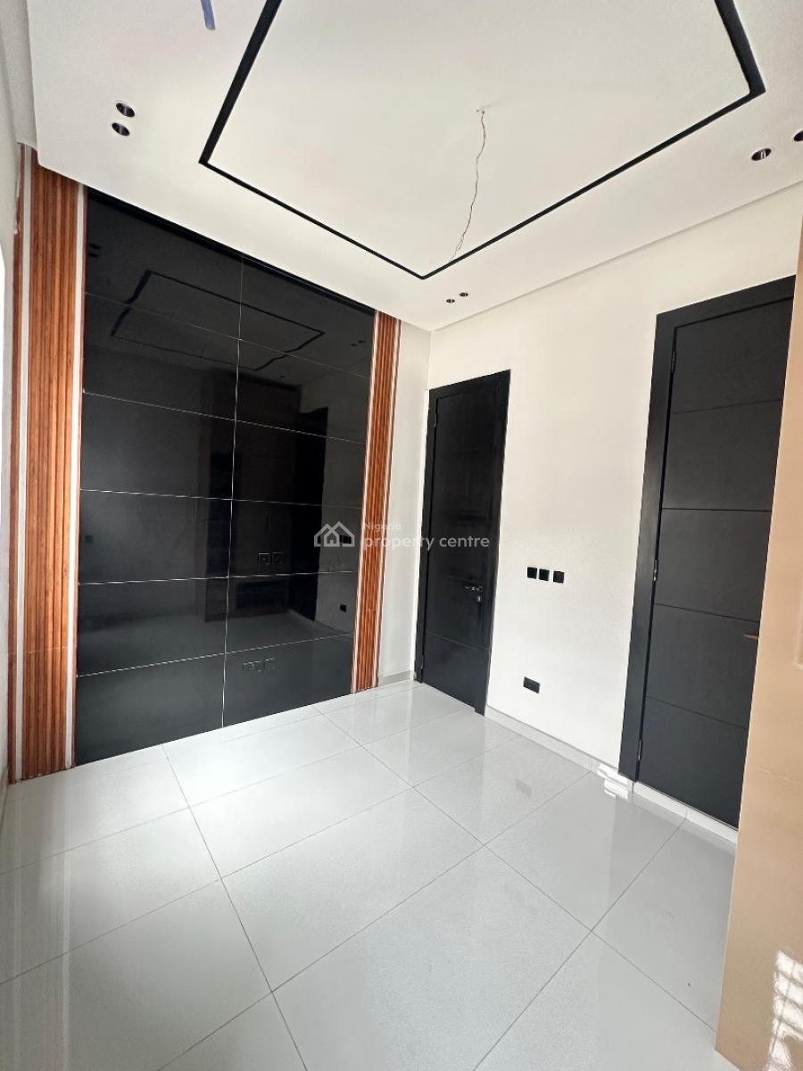 5 Bedroom Fully Detached Duplex with Bq, Ikota, Lekki, Lagos, Detached Duplex for Sale