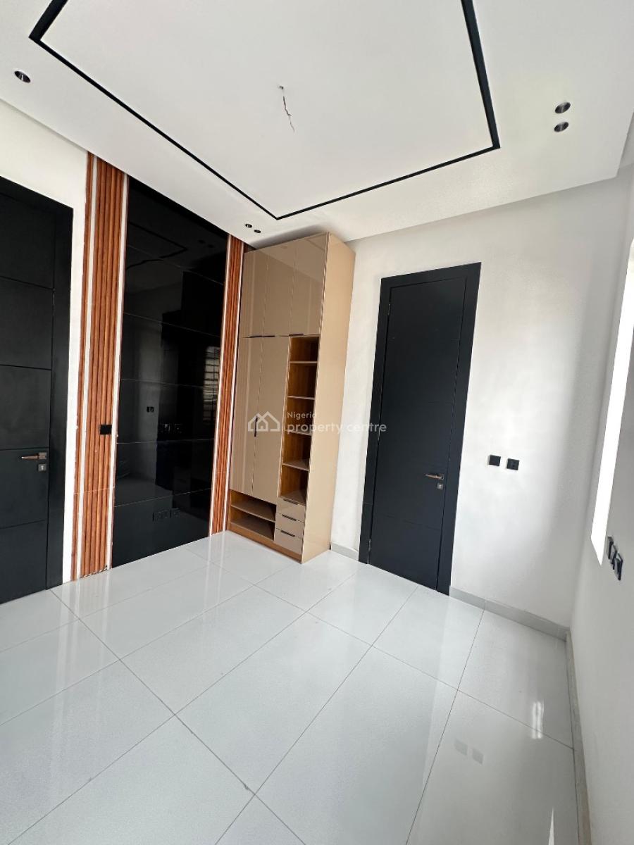 5 Bedroom Fully Detached Duplex with Bq, Ikota, Lekki, Lagos, Detached Duplex for Sale