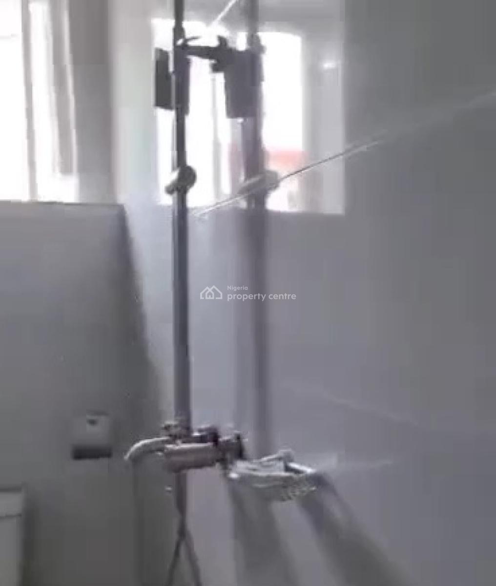 Standard 3 Bedroom Apartment with 21hrs Light, Giwa Amu, Off Airport Road, Gra, Benin, Oredo, Edo, House for Rent