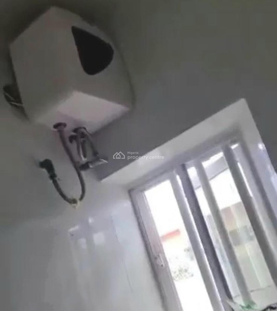 Standard 3 Bedroom Apartment with 21hrs Light, Giwa Amu, Off Airport Road, Gra, Benin, Oredo, Edo, House for Rent