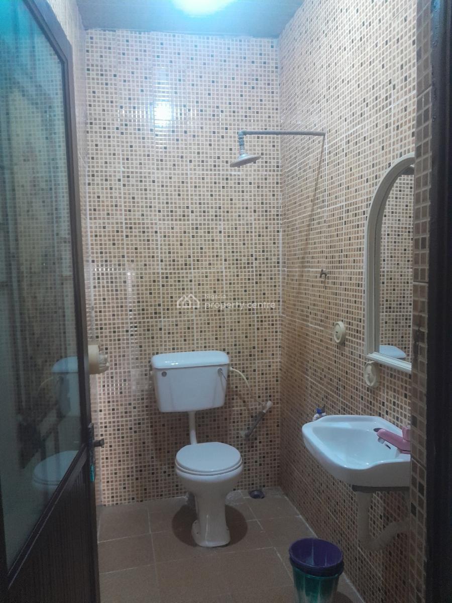 Spacious 3 Masters Bedroom Apartment Upstairs with 21hrs Light, 2nd Ugbor Road, Off Adesuwa Road, Gra, Benin, Oredo, Edo, House for Rent