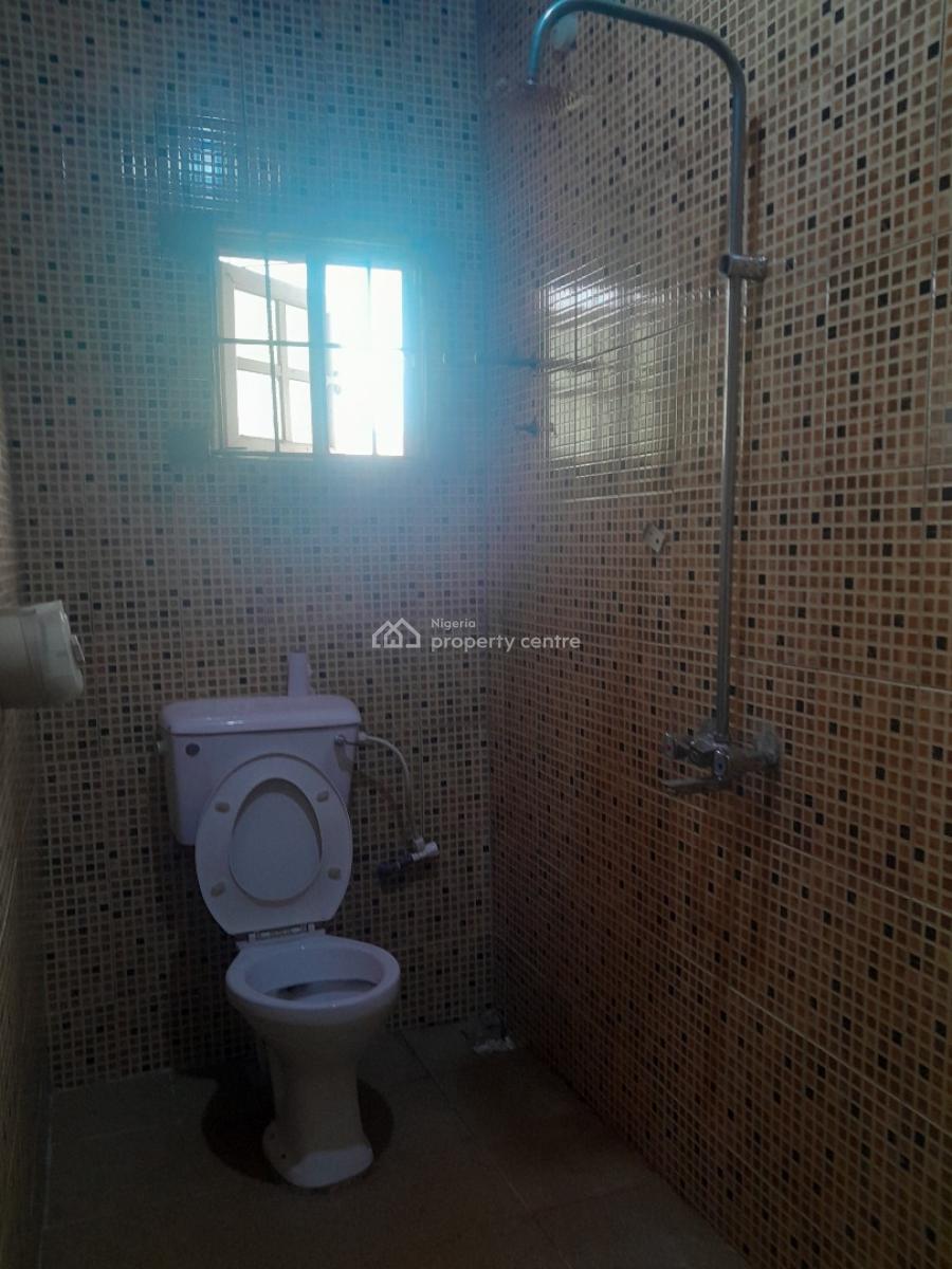 Spacious 3 Masters Bedroom Apartment Upstairs with 21hrs Light, 2nd Ugbor Road, Off Adesuwa Road, Gra, Benin, Oredo, Edo, House for Rent