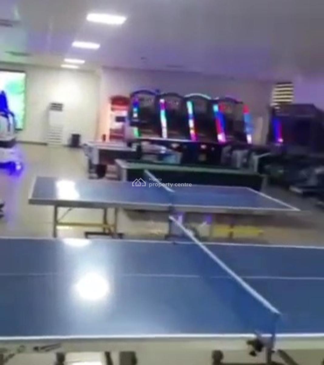 Modern Amenities Restaurant 100ft By 200ft Land Title; Cofo, Along Busy Ugbowo Express Road, Benin, Oredo, Edo, Plaza / Complex / Mall for Sale