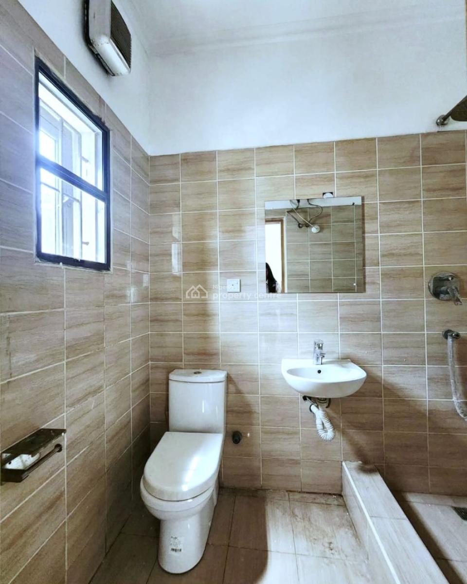 Spacious 4-bedroom  Administrative Office Space, Lekki Phase 1, Lekki, Lagos, Office Space for Rent