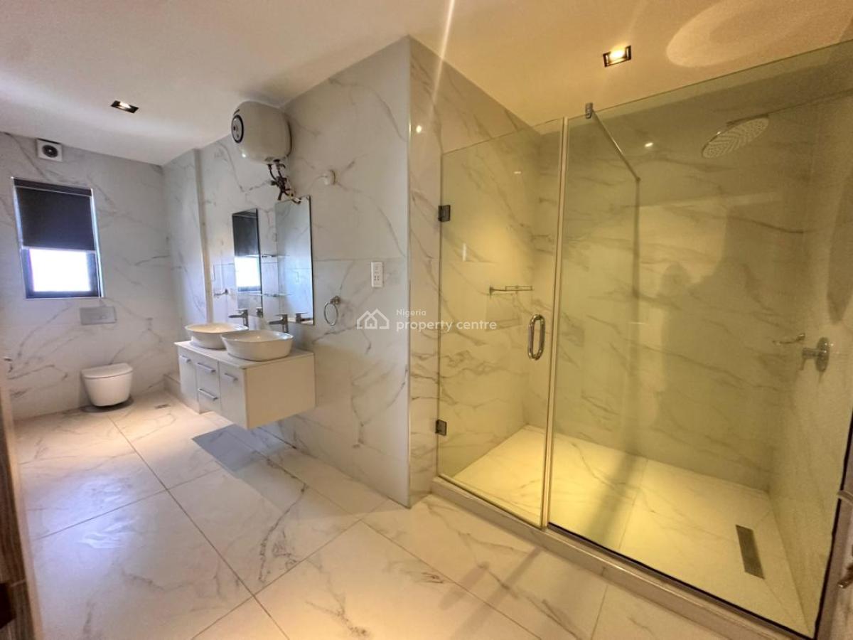 4 Bedroom Penthouse with a Bq, Periwinkle Estate, Lekki, Lagos, Flat / Apartment for Rent