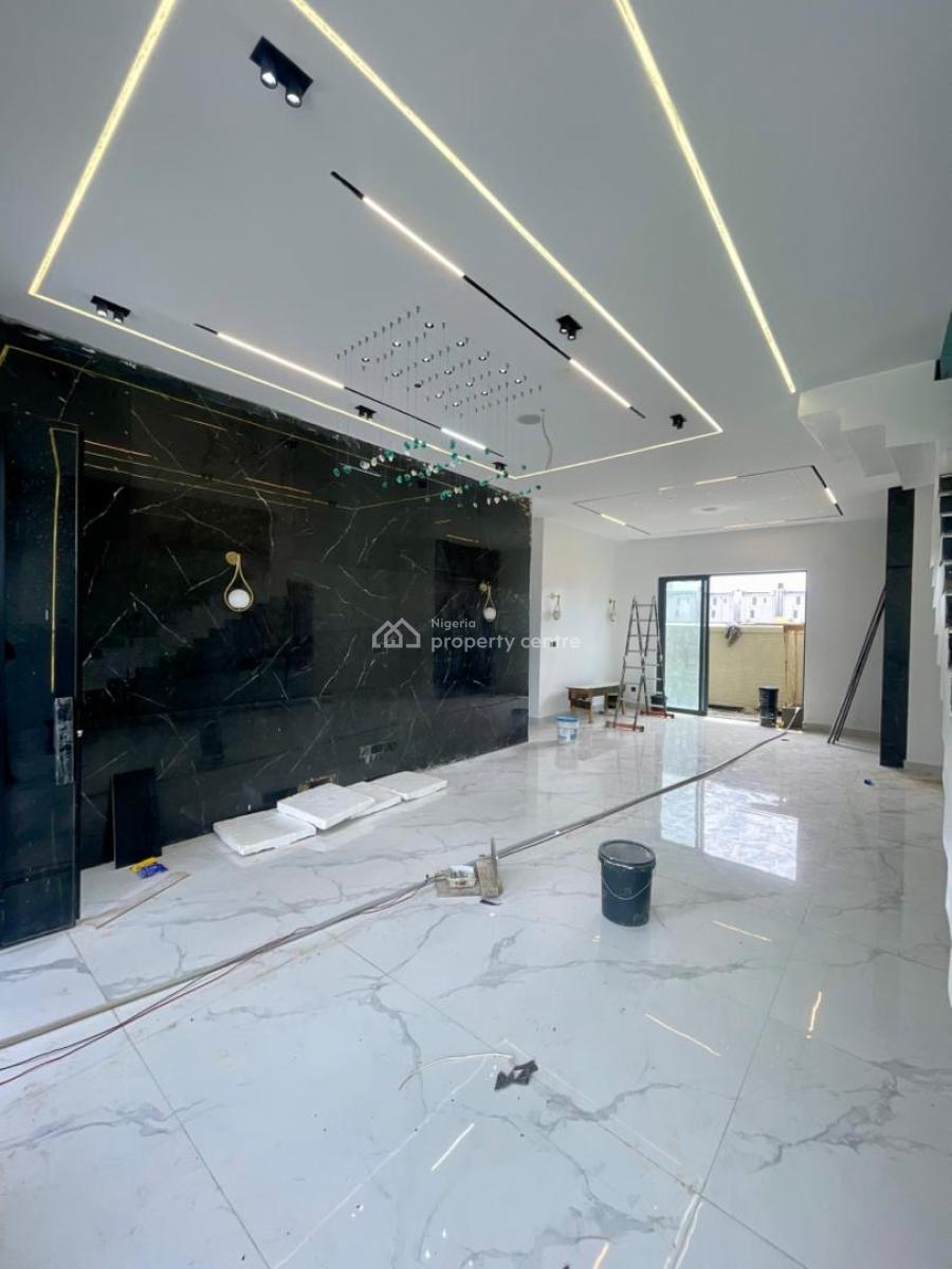 Uniquely Designed 5 Bedroom Triplex with Private Compound and Bq, Lekki Phase 1, Lekki, Lagos, Flat / Apartment for Sale