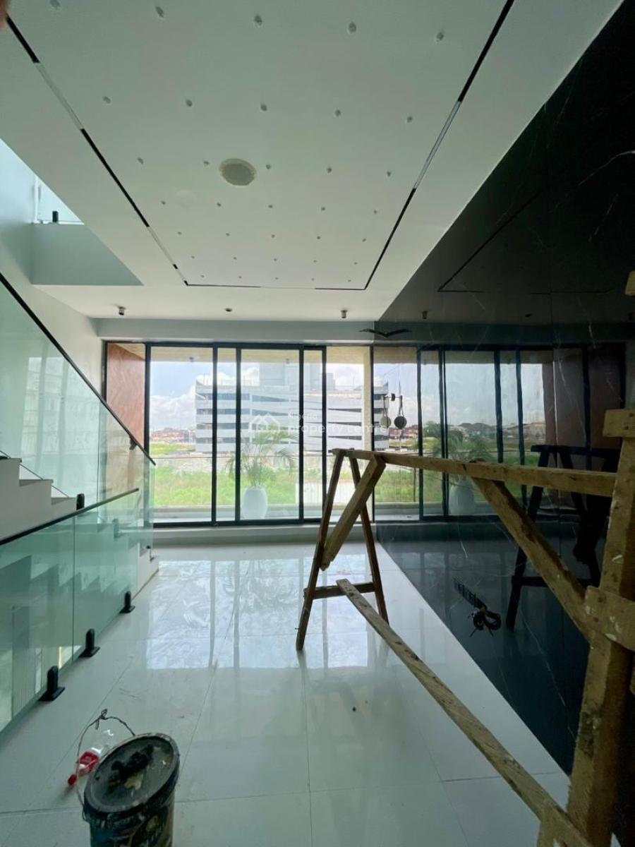 Uniquely Designed 5 Bedroom Triplex with Private Compound and Bq, Lekki Phase 1, Lekki, Lagos, Flat / Apartment for Sale