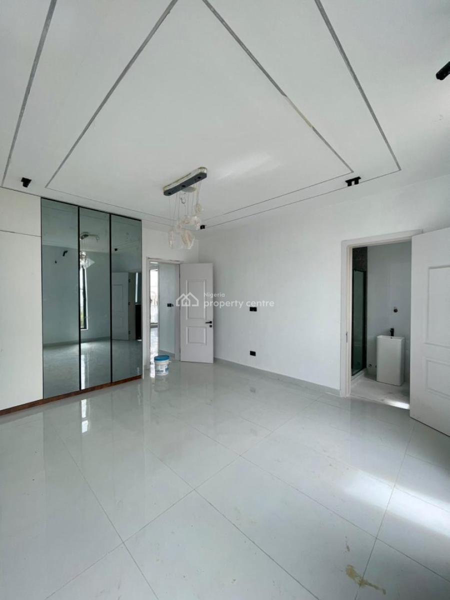 Uniquely Designed 5 Bedroom Triplex with Private Compound and Bq, Lekki Phase 1, Lekki, Lagos, Flat / Apartment for Sale