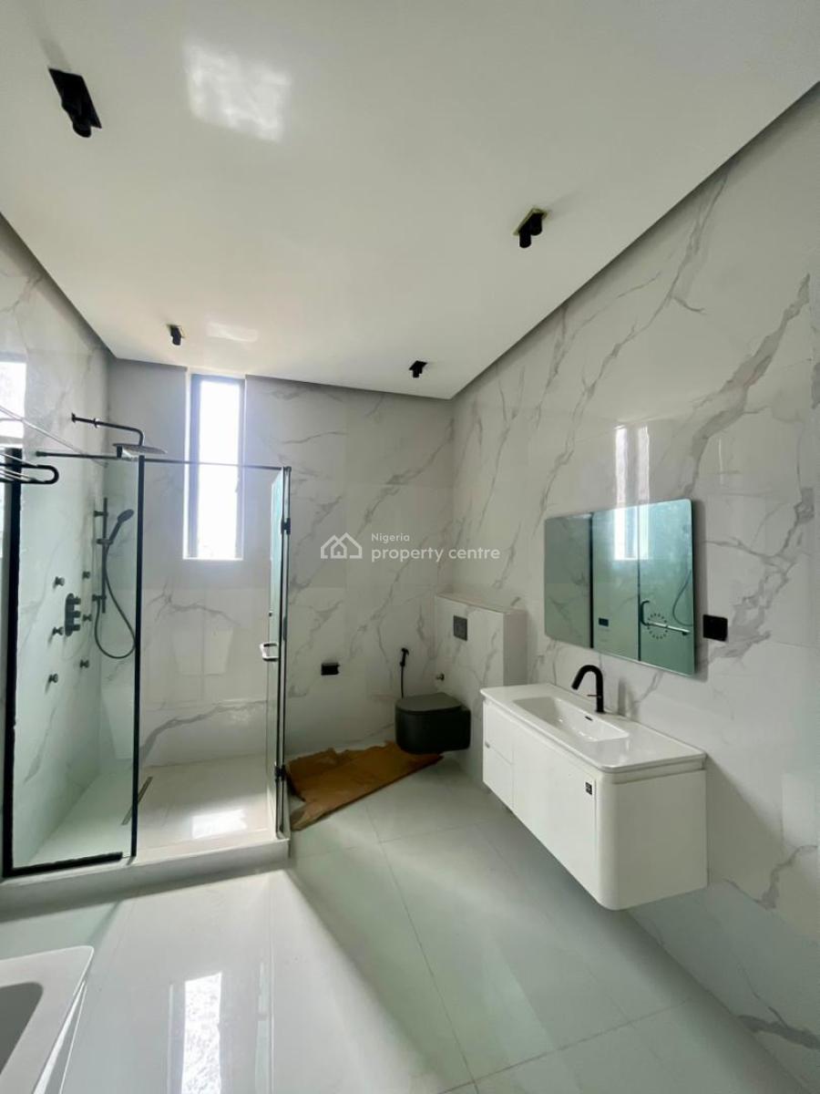 Uniquely Designed 5 Bedroom Triplex with Private Compound and Bq, Lekki Phase 1, Lekki, Lagos, Flat / Apartment for Sale