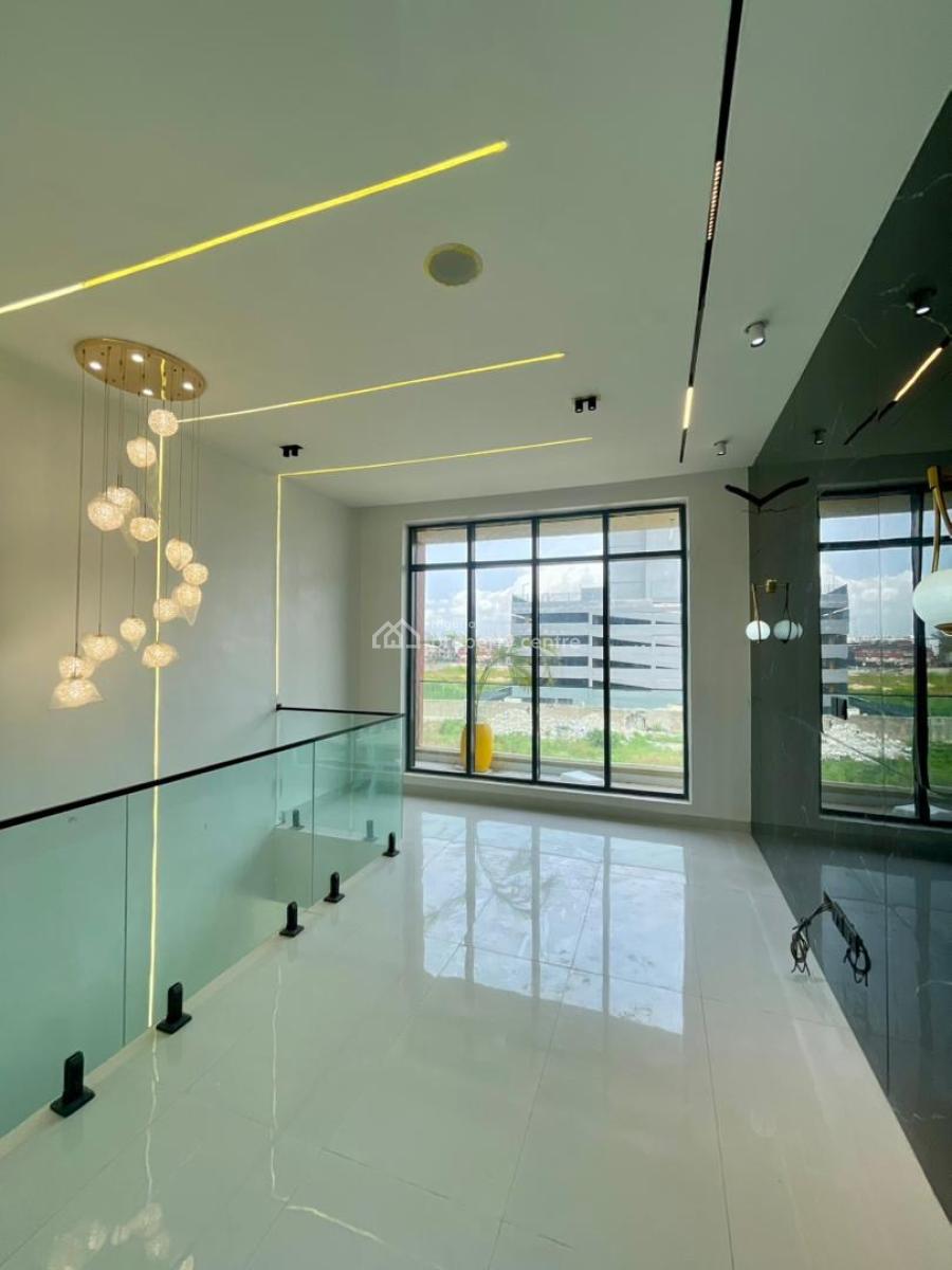 Uniquely Designed 5 Bedroom Triplex with Private Compound and Bq, Lekki Phase 1, Lekki, Lagos, Flat / Apartment for Sale