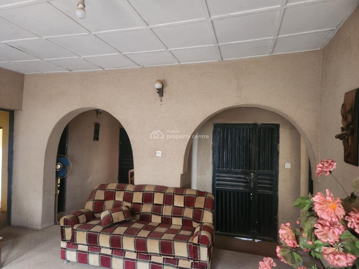 2 Flat of 3 Bedroom, Onifila Estate, Afunleyin, Near Ayegoro Off General Gas-kolapo Ishola, Ibadan, Oyo, Block of Flats for Sale