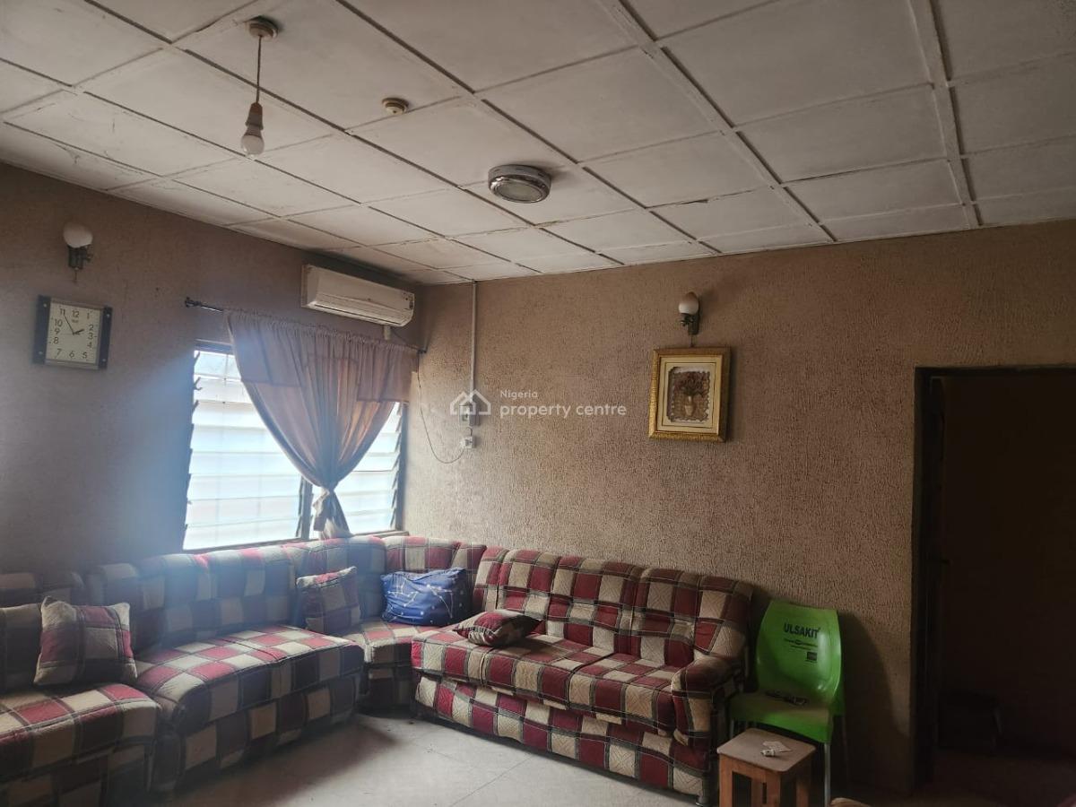 2 Flat of 3 Bedroom, Onifila Estate, Afunleyin, Near Ayegoro Off General Gas-kolapo Ishola, Ibadan, Oyo, Block of Flats for Sale