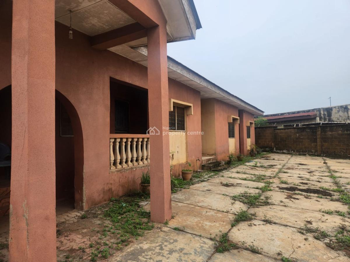 2 Flat of 3 Bedroom, Onifila Estate, Afunleyin, Near Ayegoro Off General Gas-kolapo Ishola, Ibadan, Oyo, Block of Flats for Sale