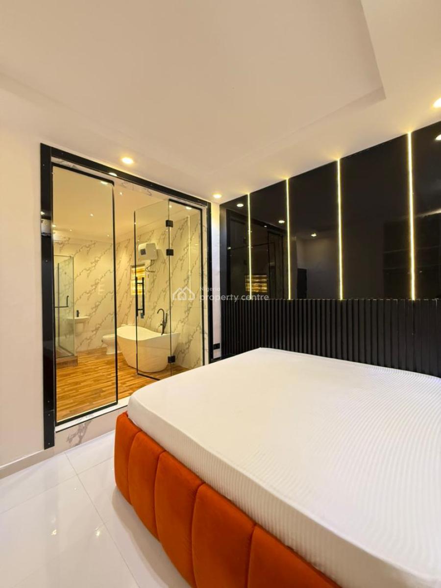 Luxe 1 Bed with Cinema,bathtub,bedroom Kits, Chevron, Lekki, Lagos, Flat / Apartment Short Let