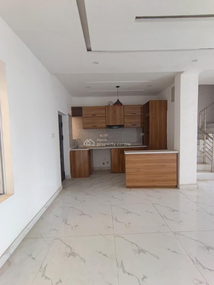 Beautifully Built 3 Bedroom Terrace, Abraham Adesanya, Lekki, Lagos, Flat / Apartment for Sale