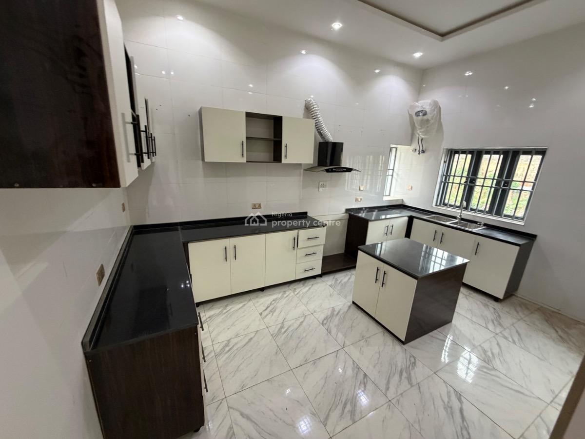 5 Bedrooms Detached Duplex, Guzape District, Abuja, Detached Duplex for Sale