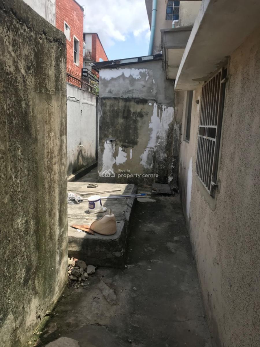 a 9 Bedroom Detached House, Jide Oki, Victoria Island (vi), Lagos, Detached Duplex for Rent
