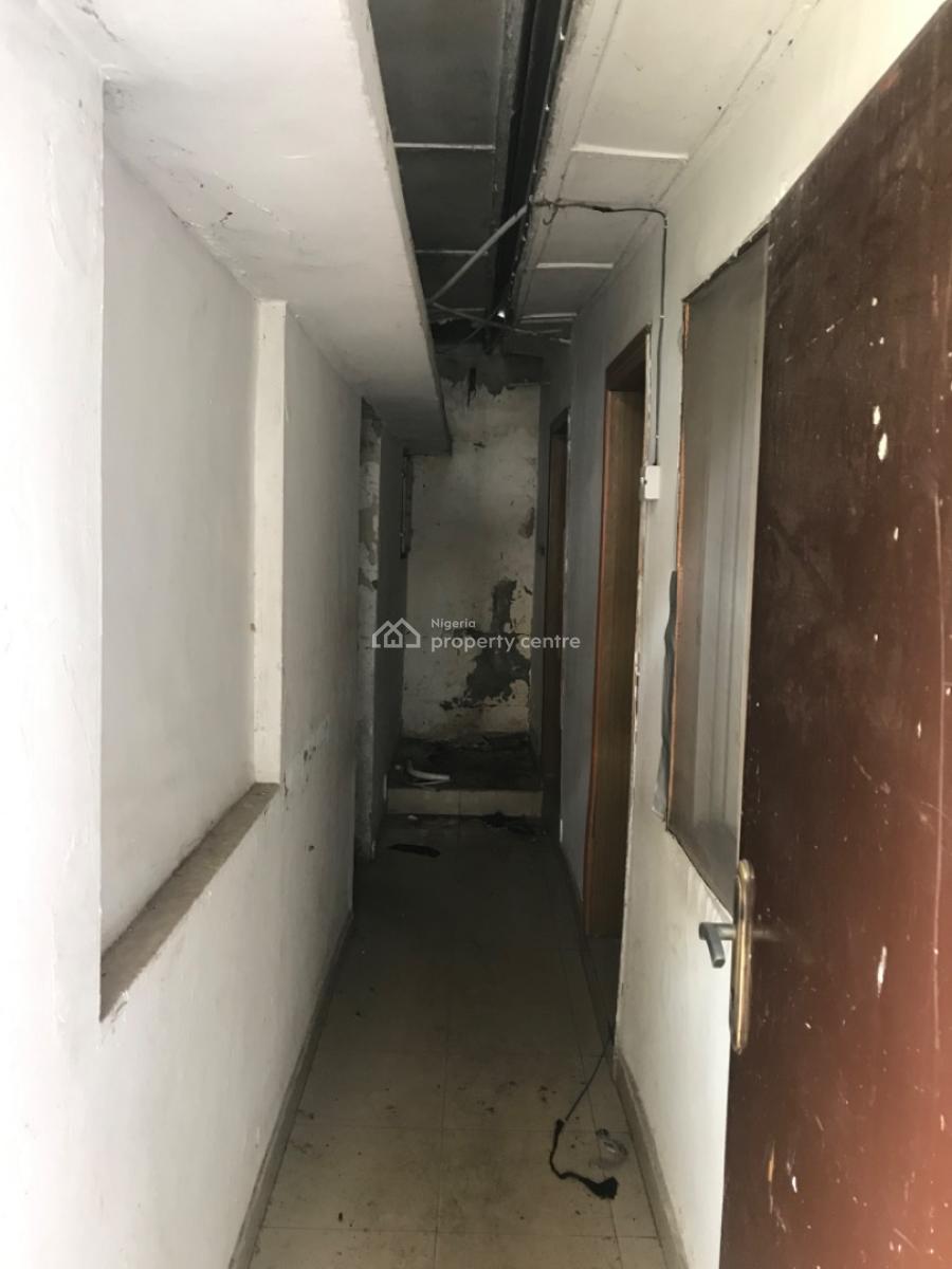 a 9 Bedroom Detached House, Jide Oki, Victoria Island (vi), Lagos, Detached Duplex for Rent