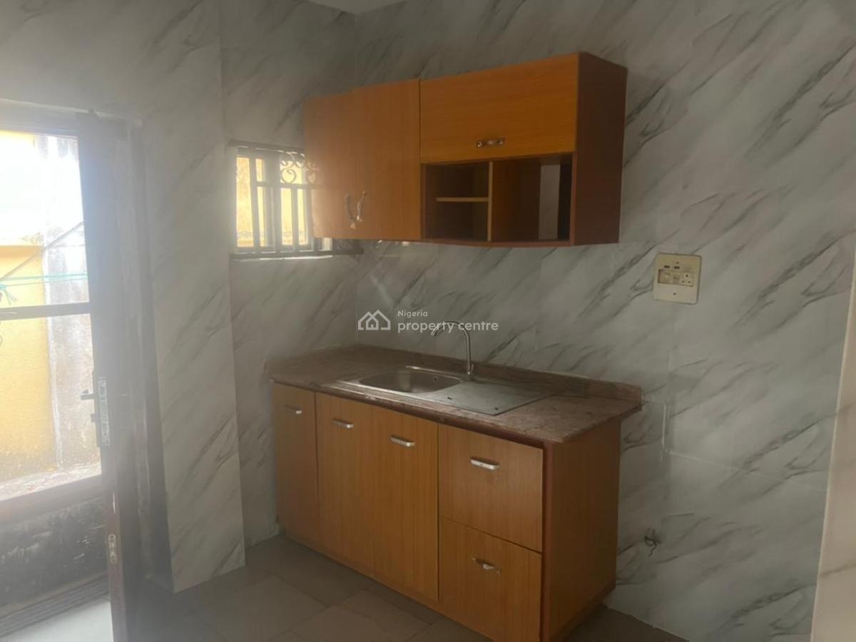 2 Bedroom Apartment, Lekki Phase 1, Lekki, Lagos, Flat / Apartment for Rent