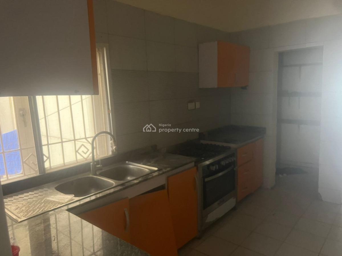 Spacious 4 Bedroom Terrace Duplex with a Room Bq, Lekki Phase 1, Lekki, Lagos, Terraced Duplex for Rent
