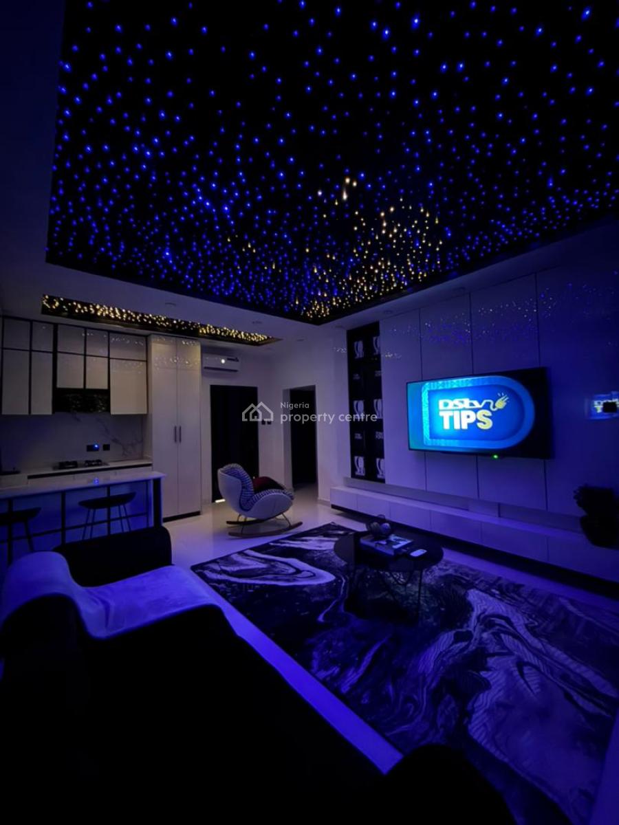 Luxe 1 Bedroom with Cinema and Bathtub, Chevron, Lekki, Lagos, Flat / Apartment Short Let