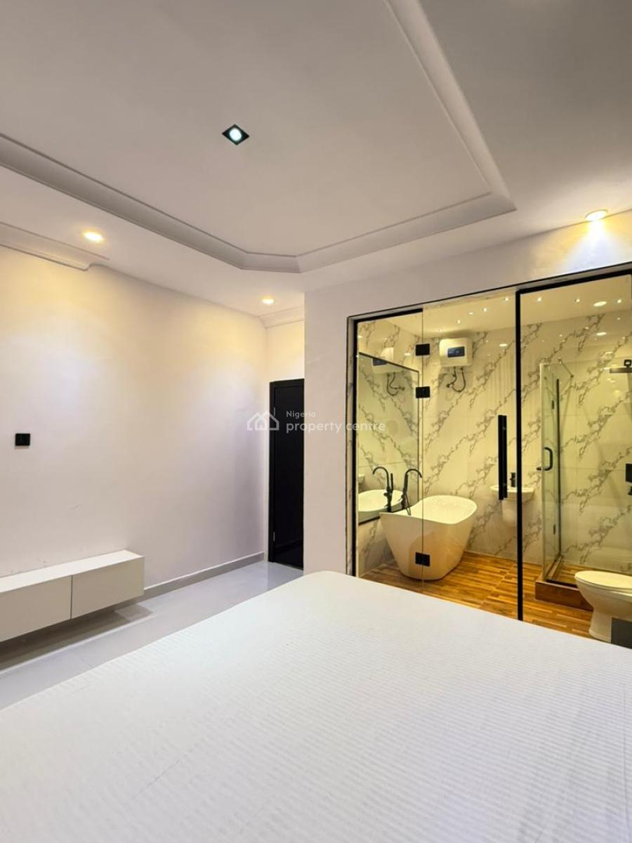 Luxe 1 Bedroom with Cinema and Bathtub, Chevron, Lekki, Lagos, Flat / Apartment Short Let