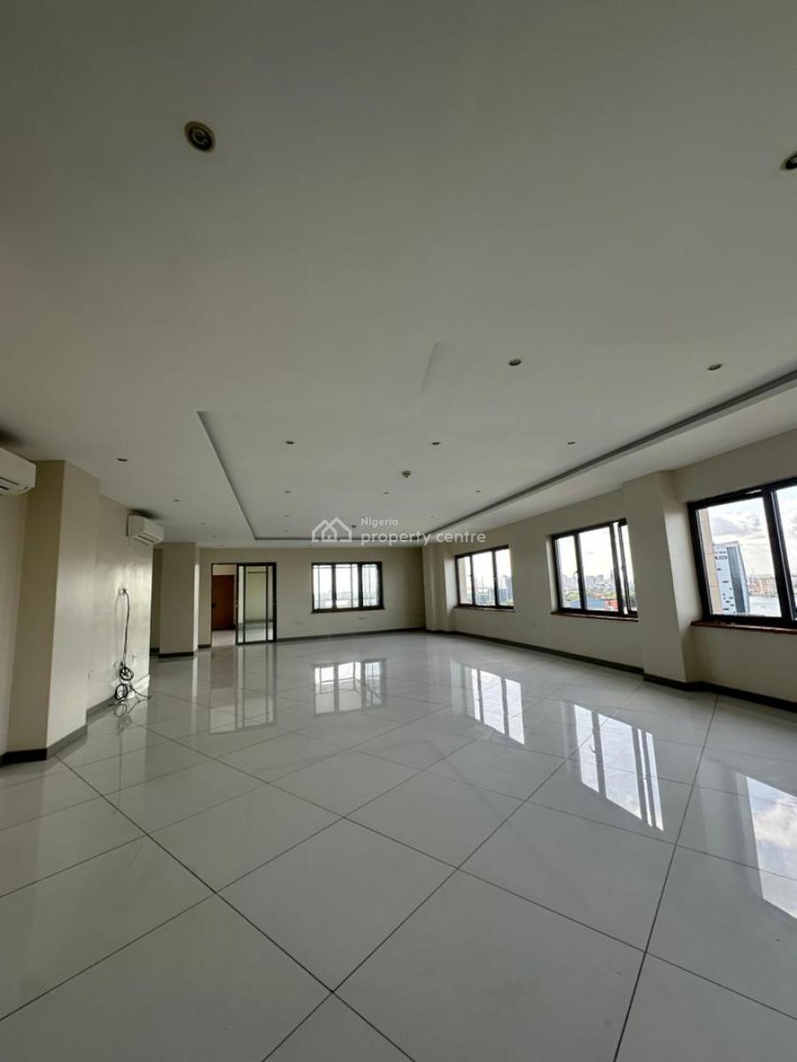 Luxury 4 Bedroom Penthouse with Excellent Facilities, Victoria Island (vi), Lagos, Flat / Apartment for Rent