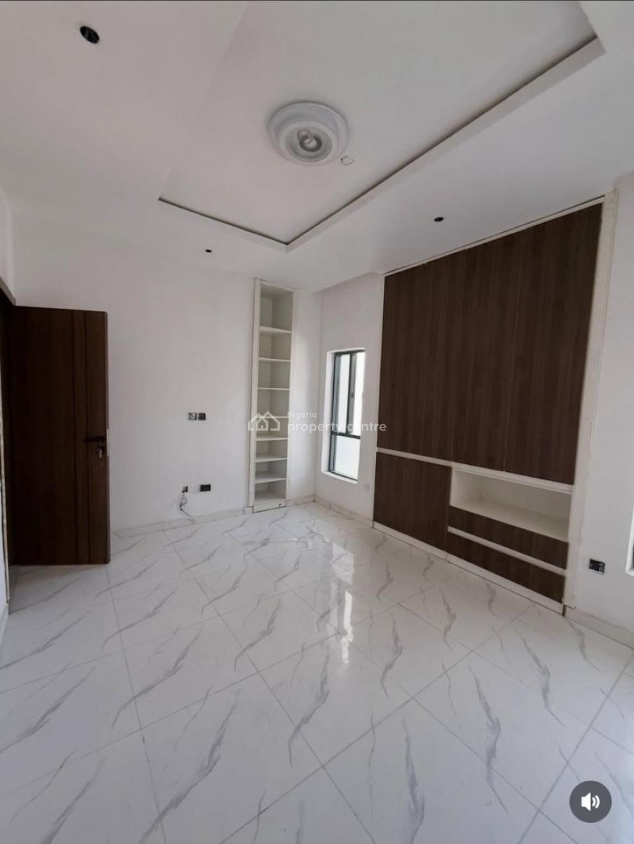 5 Bedroom Fully Detached with a Bq, Ologolo, Lekki, Lagos, Detached Duplex for Rent