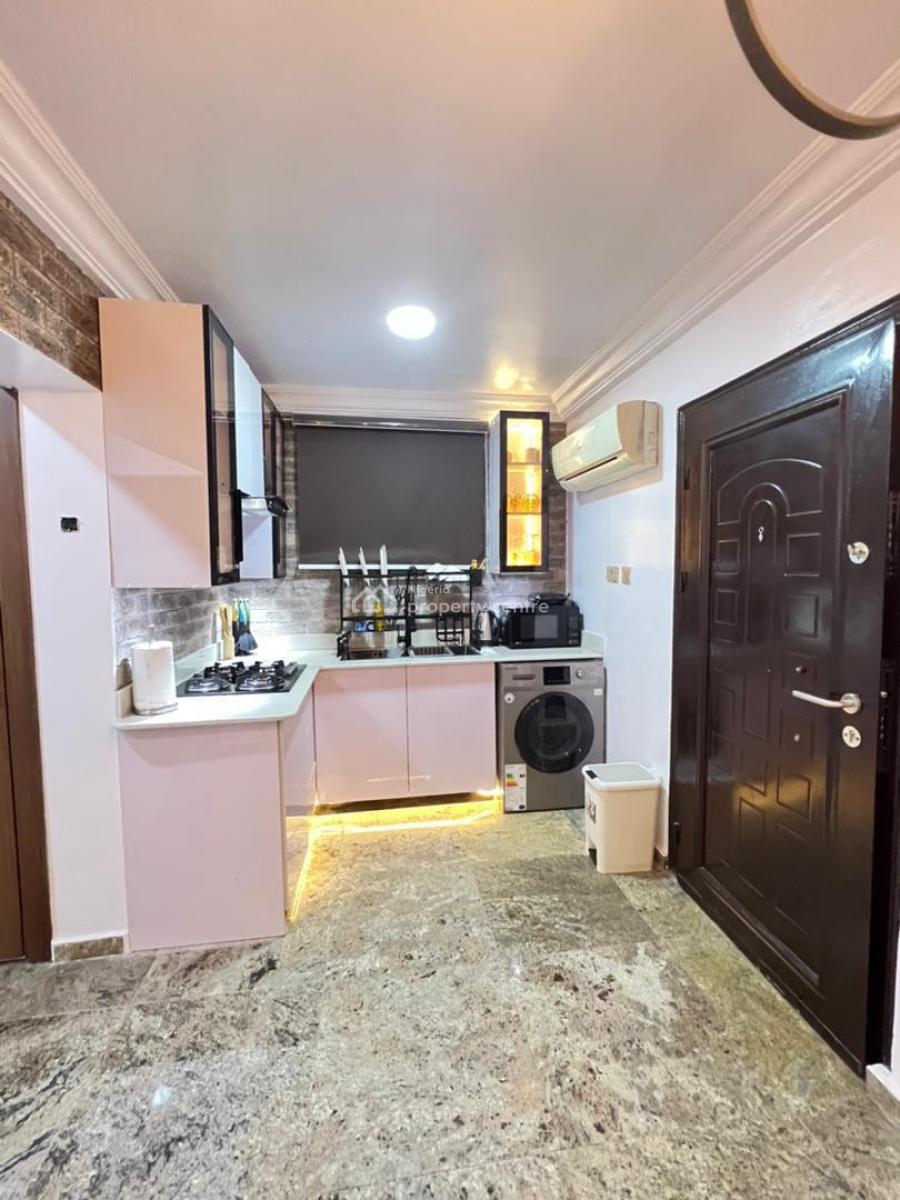 Fully Furnished & Serviced Luxury 1 Bedroom Apartment, Oniru Estate, Victoria Island (vi), Lagos, Mini Flat (room and Parlour) for Sale