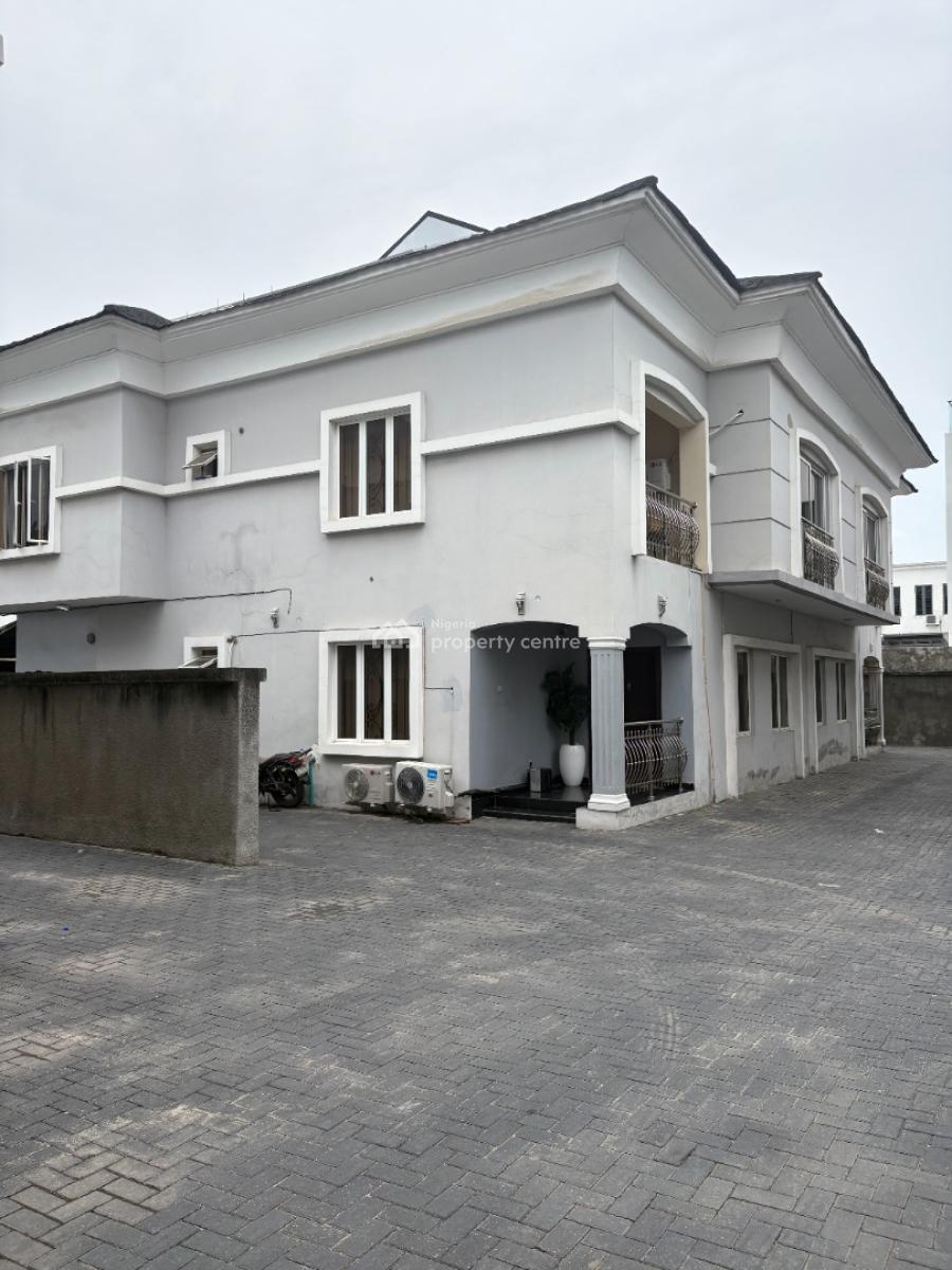 Serene 3 Bedroom Duplex, Off Freedom Way, Lekki Phase 1, Lekki, Lagos, Semi-detached Duplex for Rent