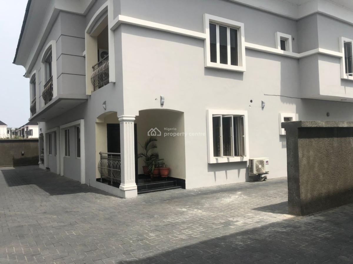 Serene 3 Bedroom Duplex, Off Freedom Way, Lekki Phase 1, Lekki, Lagos, Semi-detached Duplex for Rent