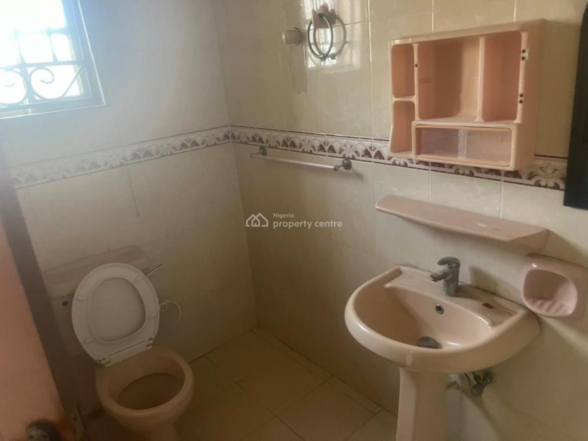 Self Service Smart Looking Self Compound and Spacious 4 Bedroom Apartment, Lekki Phase 1, Lekki, Lagos, Flat / Apartment for Rent