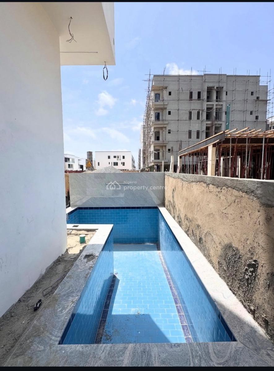 5 Bedroom Massive House with a Bq, Lekki Phase 1, Lekki, Lagos, Detached Duplex for Sale