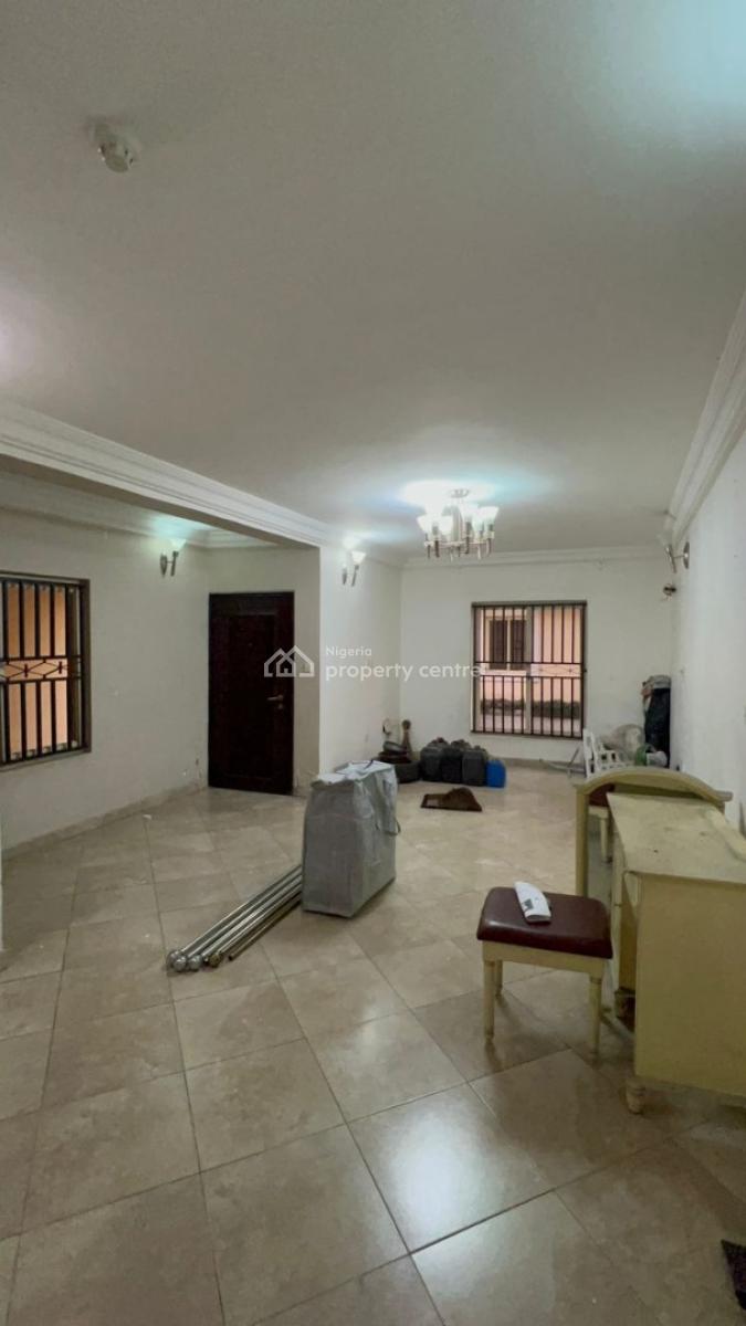 Spacious 4 Bedroom Terrace Duplex in a Secured Estate, Lekki Phase 1, Lekki, Lagos, Terraced Duplex for Rent