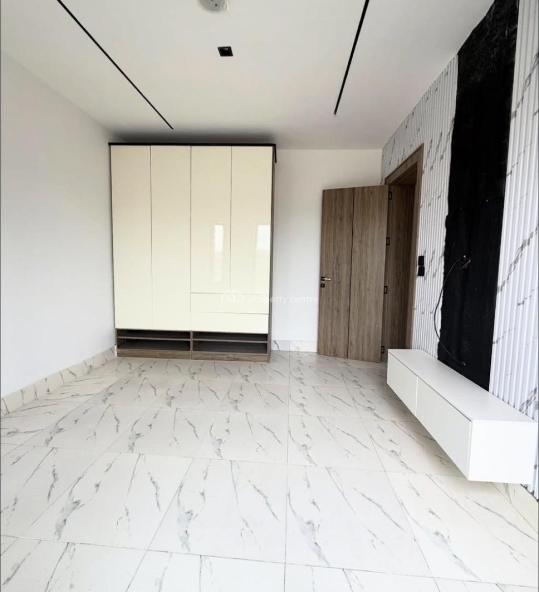 1-bedroom Apartment, Lekki Phase 1, Lekki, Lagos, Flat / Apartment for Sale